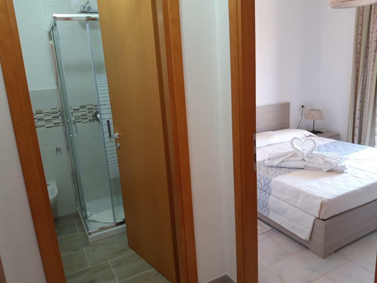 Hotel S'Apposentu  Villasimius Esterno foto