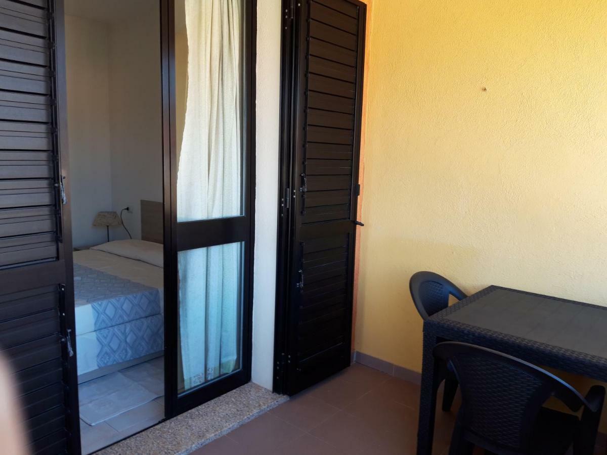 Hotel S'Apposentu  Villasimius Esterno foto